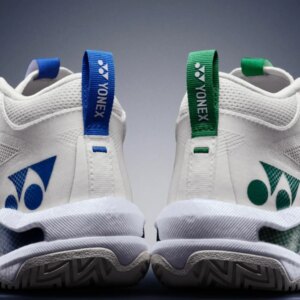 Konsep Baru Sepatu Tenis Yonex Memberikan Sensasi Unik