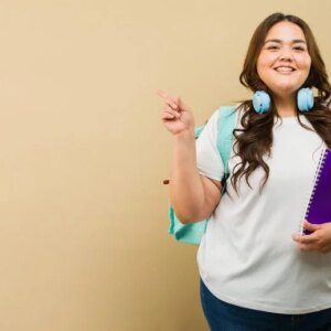 Mahasiswa Wanita Ukuran Besar yang Kegemukan