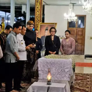 Pamali Jokowi-Gibran Melayat ke Keraton Surakarta Bisa Lengser