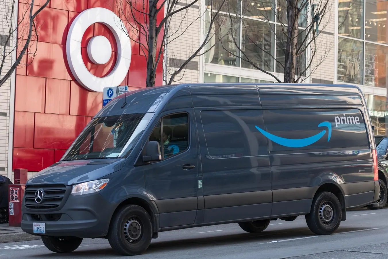 Target Bertindak Seperti Perusahaan yang Mempersiapkan Akuisisi