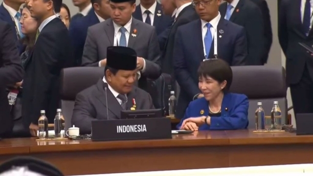 Viral Detik-detik PM Perempuan Pertama Jepang Geser Kursi Mendekat ke Prabowo, Bahas Apa?