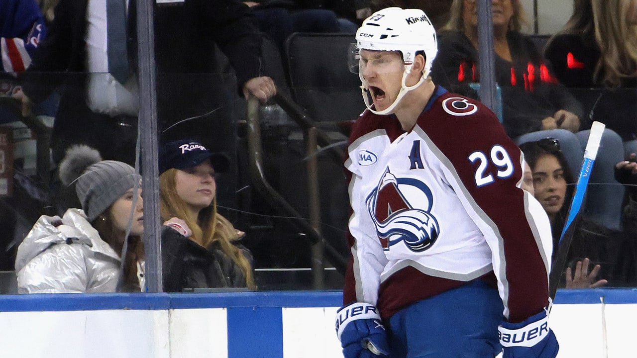 MacKinnon, seperti Sakic, dipuji atas keahliannya yang luar biasa dalam menangani Avalanche