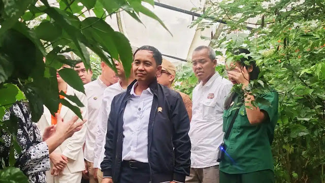 Raja Juli Jawab Desakan Mundur, Siap Dievaluasi di Tengah Sorotan Banjir Aceh dan Sumatera