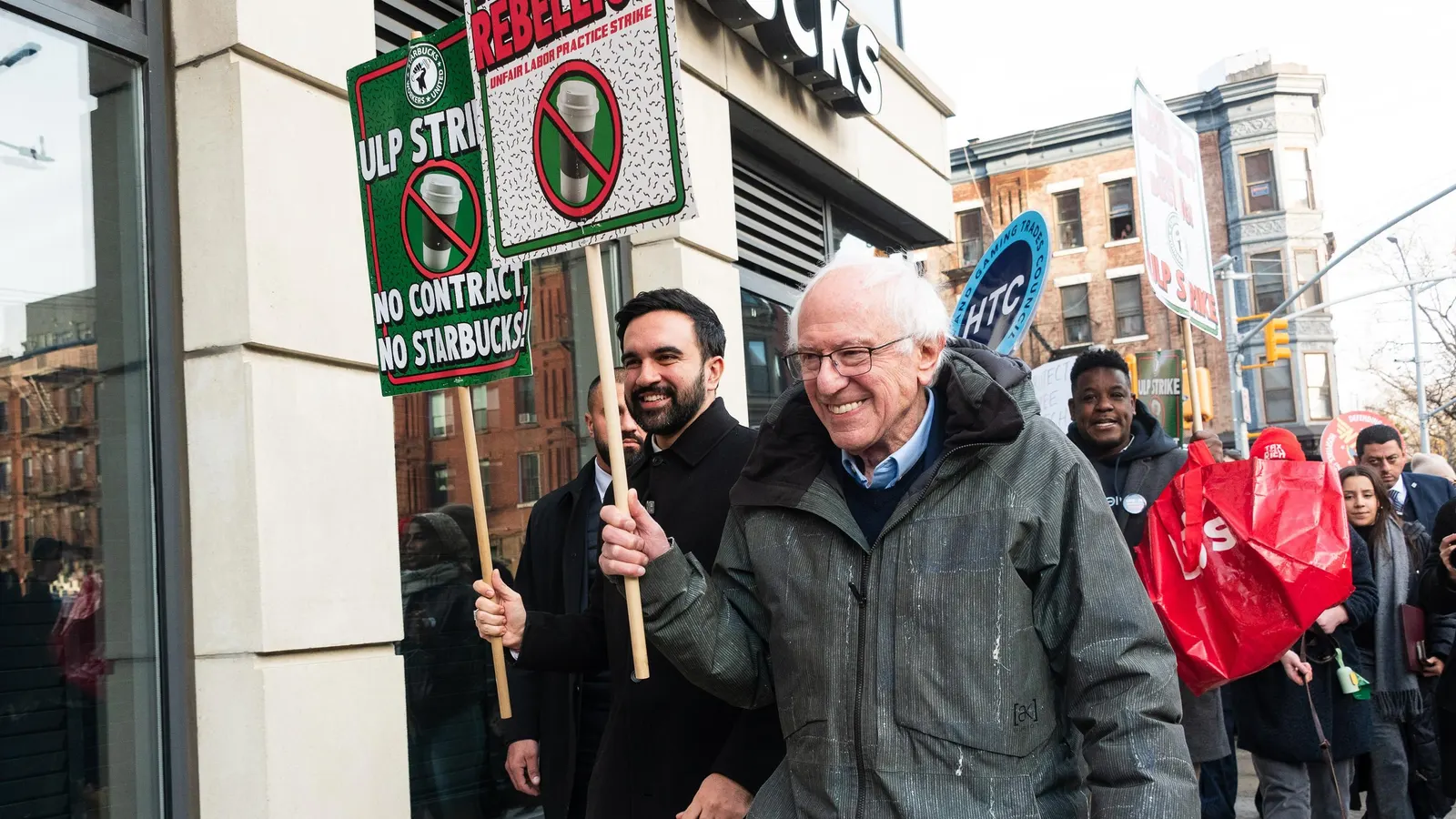 Starbucks Akan Membayar $38,9 Juta Untuk Menyelesaikan Pelanggaran Hukum Ketenagakerjaan Kota New York