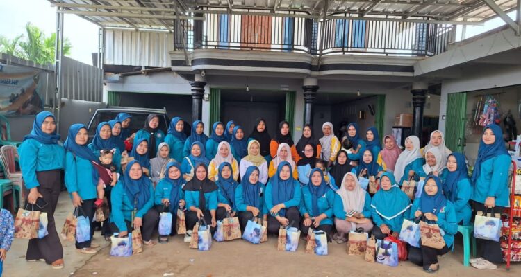 Kegiatan Posyandu Kampung Sumber Sari, Layani Kesehatan Warga dari Bayi Hingga Lansia